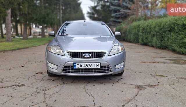 Сірий Форд Мондео, об'ємом двигуна 2 л та пробігом 223 тис. км за 6900 $, фото 3 на Automoto.ua