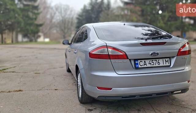 Сірий Форд Мондео, об'ємом двигуна 2 л та пробігом 223 тис. км за 6900 $, фото 8 на Automoto.ua