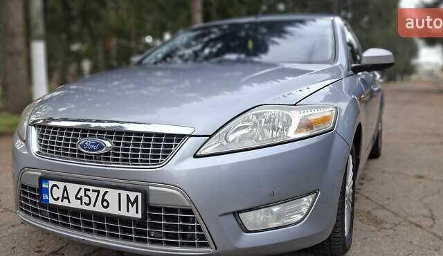 Сірий Форд Мондео, об'ємом двигуна 2 л та пробігом 223 тис. км за 6900 $, фото 11 на Automoto.ua