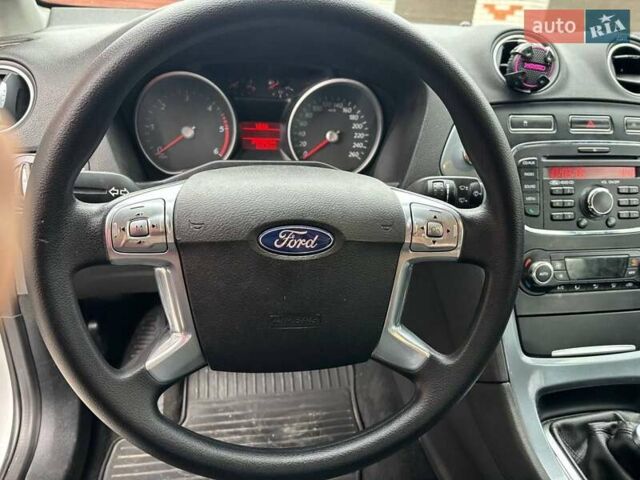 Форд Мондео 2011 в Тернополе на Automoto.ua Серый Форд Мондео, объемом двигателя 1.56 л и пробегом 248 тыс. км за 5950 $, фото 15 на Automoto.ua