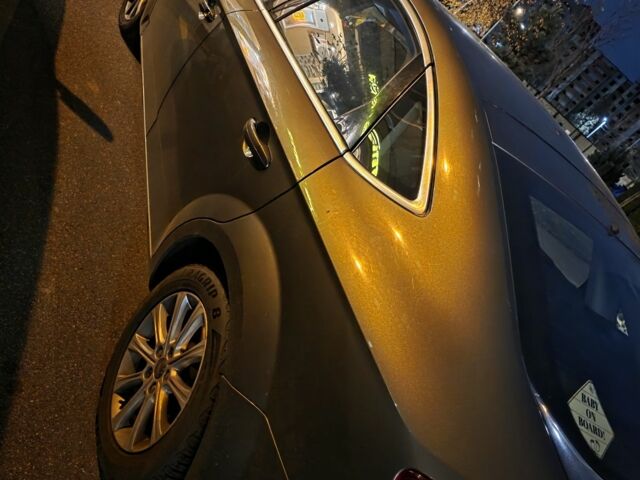 Сірий Форд Мондео, об'ємом двигуна 1.6 л та пробігом 307 тис. км за 7350 $, фото 7 на Automoto.ua