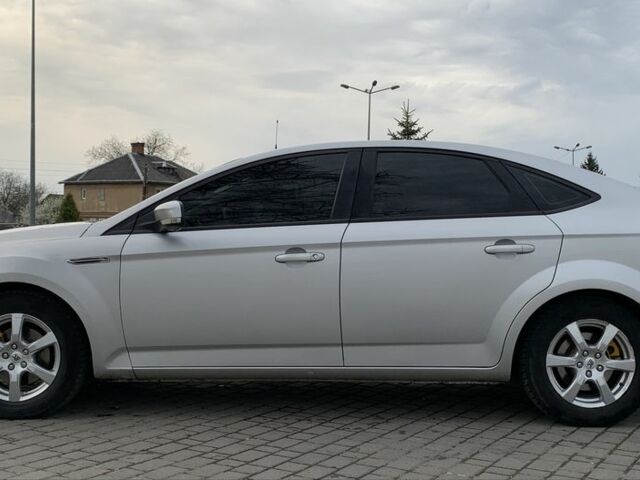 Серый Форд Мондео, объемом двигателя 1.6 л и пробегом 248 тыс. км за 7500 $, фото 4 на Automoto.ua