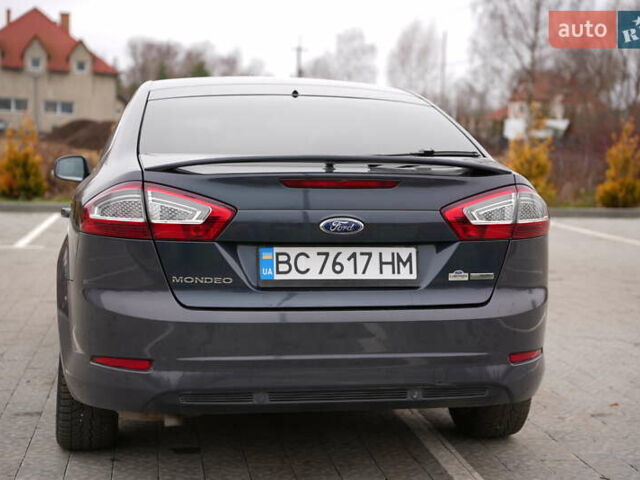 Серый Форд Мондео, объемом двигателя 1.6 л и пробегом 256 тыс. км за 8900 $, фото 5 на Automoto.ua