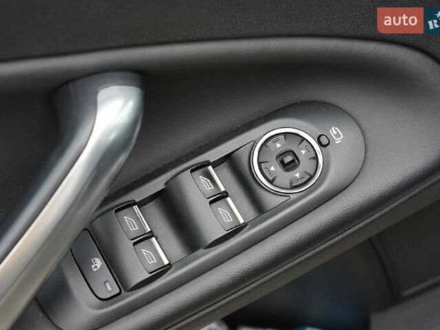 Серый Форд Мондео, объемом двигателя 1.6 л и пробегом 256 тыс. км за 8900 $, фото 28 на Automoto.ua