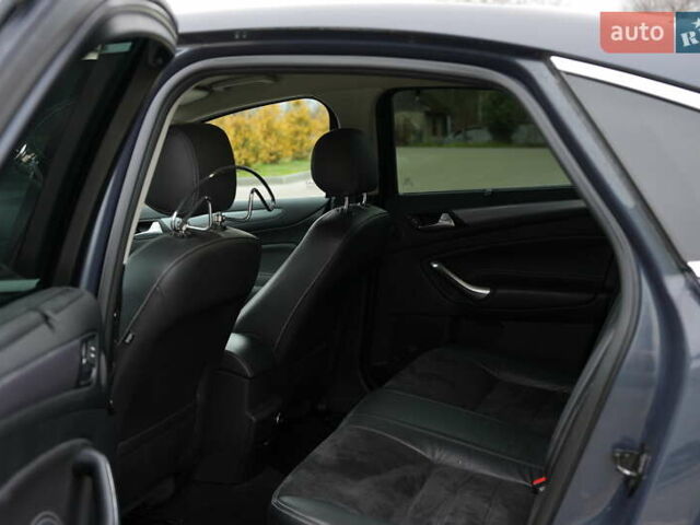 Серый Форд Мондео, объемом двигателя 1.6 л и пробегом 256 тыс. км за 8900 $, фото 22 на Automoto.ua