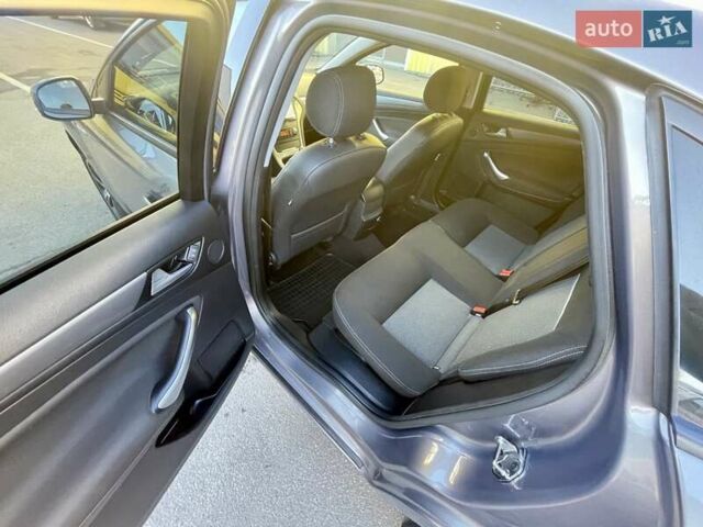 Сірий Форд Мондео, об'ємом двигуна 2 л та пробігом 179 тис. км за 9200 $, фото 15 на Automoto.ua