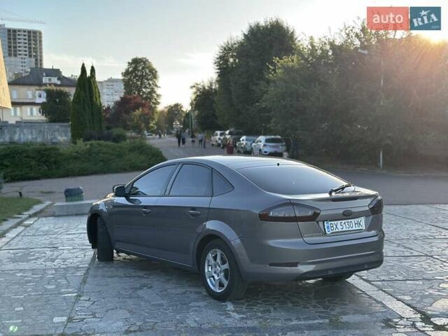 Сірий Форд Мондео, об'ємом двигуна 2 л та пробігом 269 тис. км за 9900 $, фото 5 на Automoto.ua