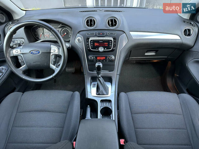 Форд Мондео 2013 у Києві на Automoto.ua Сірий Форд Мондео, об'ємом двигуна 2 л та пробігом 225 тис. км за 9600 $, фото 27 на Automoto.ua