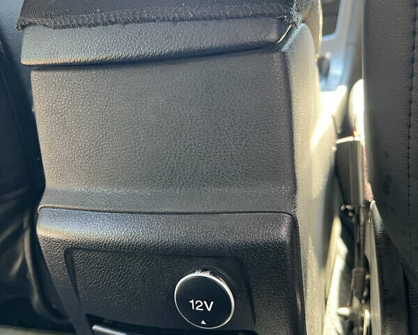 Сірий Форд Мондео, об'ємом двигуна 2 л та пробігом 96 тис. км за 10750 $, фото 19 на Automoto.ua