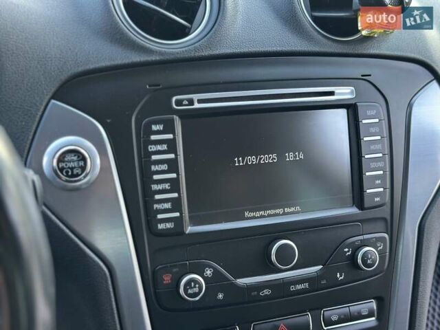 Сірий Форд Мондео, об'ємом двигуна 2 л та пробігом 269 тис. км за 9900 $, фото 11 на Automoto.ua