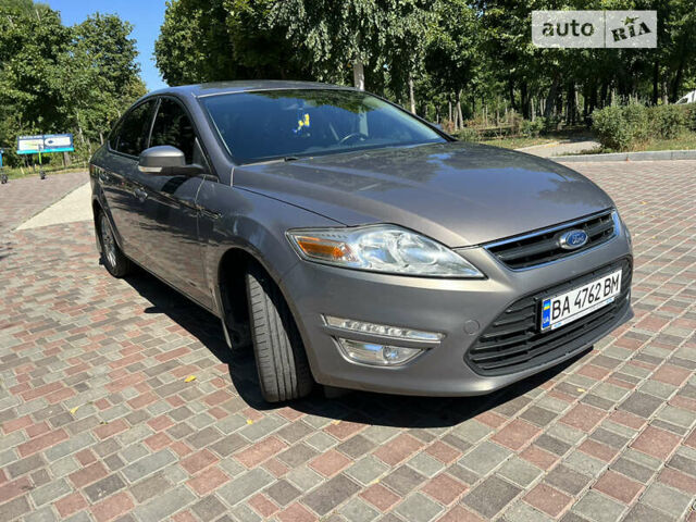 Сірий Форд Мондео, об'ємом двигуна 2 л та пробігом 96 тис. км за 10750 $, фото 2 на Automoto.ua