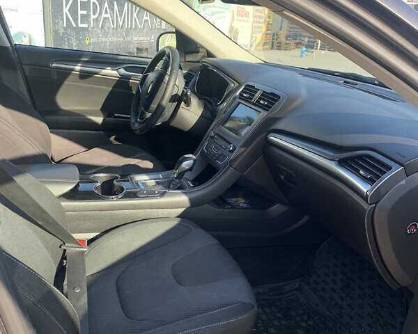 Серый Форд Мондео, объемом двигателя 2 л и пробегом 197 тыс. км за 12200 $, фото 9 на Automoto.ua