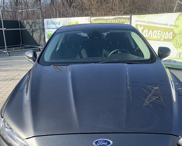 Серый Форд Мондео, объемом двигателя 2 л и пробегом 197 тыс. км за 12200 $, фото 6 на Automoto.ua