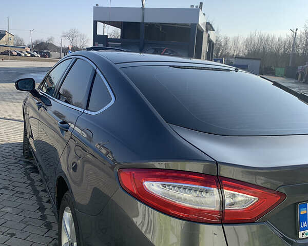 Серый Форд Мондео, объемом двигателя 2 л и пробегом 197 тыс. км за 12200 $, фото 7 на Automoto.ua