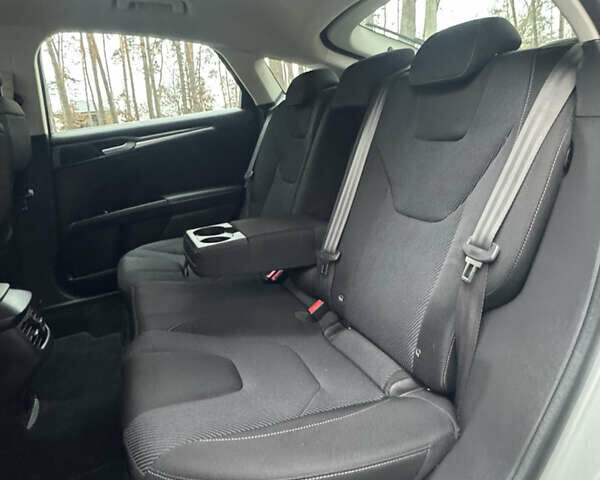 Серый Форд Мондео, объемом двигателя 1.5 л и пробегом 120 тыс. км за 12999 $, фото 25 на Automoto.ua