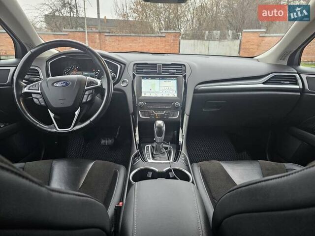 Серый Форд Мондео, объемом двигателя 2 л и пробегом 143 тыс. км за 18000 $, фото 12 на Automoto.ua