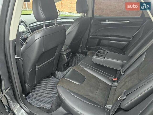 Серый Форд Мондео, объемом двигателя 2 л и пробегом 143 тыс. км за 18000 $, фото 20 на Automoto.ua