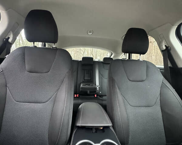 Серый Форд Мондео, объемом двигателя 1.5 л и пробегом 120 тыс. км за 12999 $, фото 40 на Automoto.ua