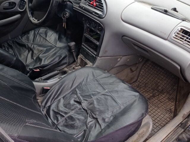 Синій Форд Мондео, об'ємом двигуна 1.8 л та пробігом 200 тис. км за 999 $, фото 6 на Automoto.ua