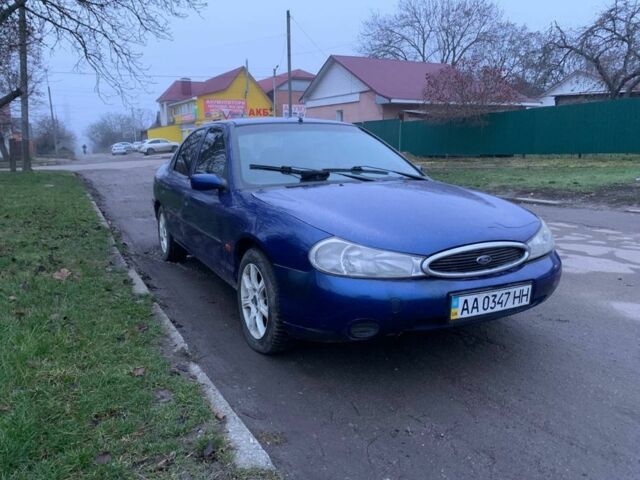 Синий Форд Мондео, объемом двигателя 2 л и пробегом 255 тыс. км за 1000 $, фото 1 на Automoto.ua
