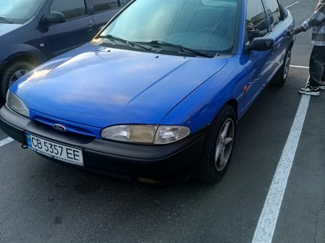 Синий Форд Мондео, объемом двигателя 1.8 л и пробегом 340 тыс. км за 2150 $, фото 2 на Automoto.ua