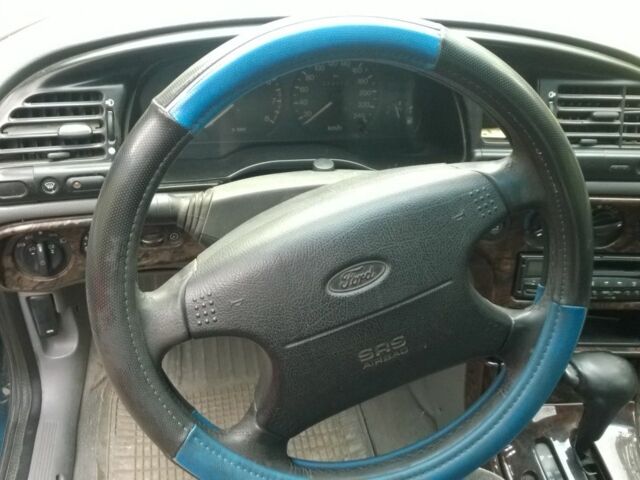 Синий Форд Мондео, объемом двигателя 1.8 л и пробегом 390 тыс. км за 2500 $, фото 2 на Automoto.ua