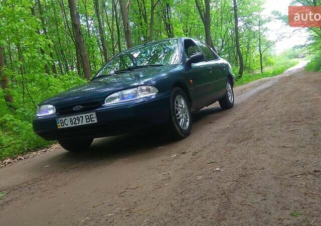 Синий Форд Мондео, объемом двигателя 2 л и пробегом 308 тыс. км за 2300 $, фото 1 на Automoto.ua