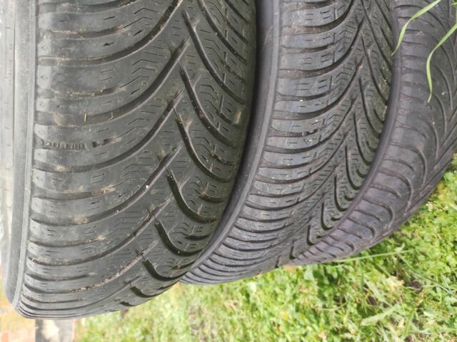 Синій Форд Мондео, об'ємом двигуна 2 л та пробігом 347 тис. км за 2300 $, фото 17 на Automoto.ua