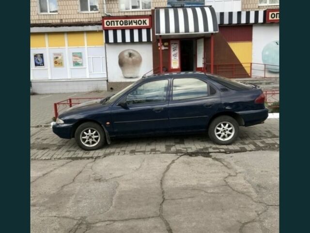 Синий Форд Мондео, объемом двигателя 1.6 л и пробегом 388 тыс. км за 1100 $, фото 1 на Automoto.ua