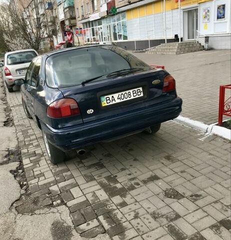 Синий Форд Мондео, объемом двигателя 1.6 л и пробегом 388 тыс. км за 1100 $, фото 3 на Automoto.ua
