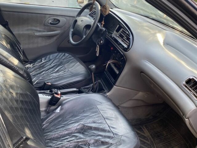 Синий Форд Мондео, объемом двигателя 1.6 л и пробегом 388 тыс. км за 1100 $, фото 3 на Automoto.ua