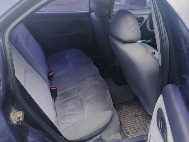 Синий Форд Мондео, объемом двигателя 1.8 л и пробегом 287 тыс. км за 1300 $, фото 3 на Automoto.ua