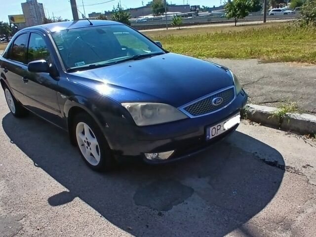 Синий Форд Мондео, объемом двигателя 2 л и пробегом 305 тыс. км за 1800 $, фото 4 на Automoto.ua