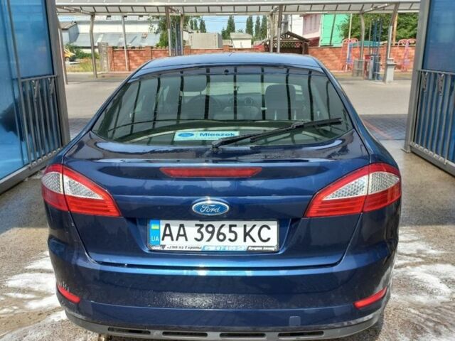 Синий Форд Мондео, объемом двигателя 2 л и пробегом 370 тыс. км за 4100 $, фото 2 на Automoto.ua