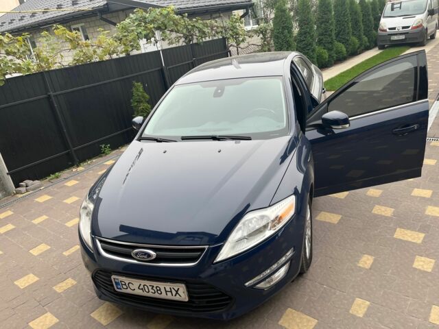 Синий Форд Мондео, объемом двигателя 1.6 л и пробегом 300 тыс. км за 380000 $, фото 12 на Automoto.ua