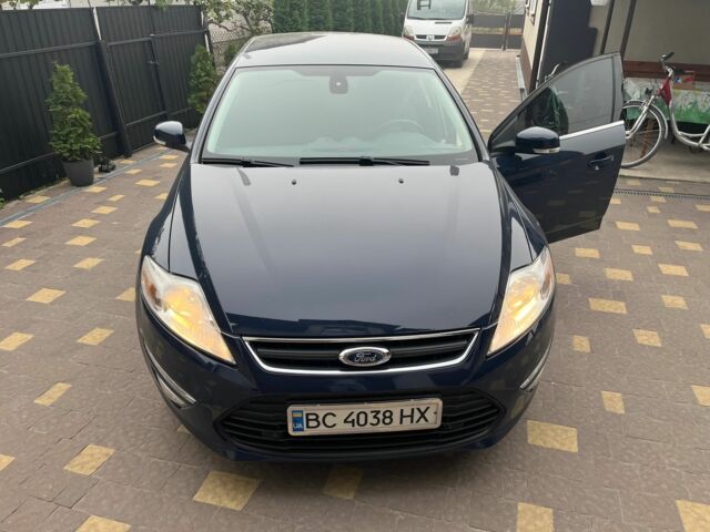 Синий Форд Мондео, объемом двигателя 1.6 л и пробегом 300 тыс. км за 380000 $, фото 18 на Automoto.ua