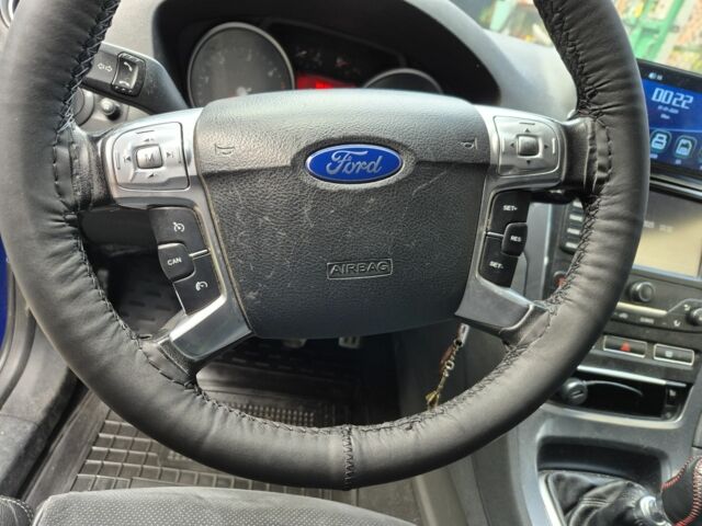 Синій Форд Мондео, об'ємом двигуна 2 л та пробігом 219 тис. км за 9500 $, фото 13 на Automoto.ua