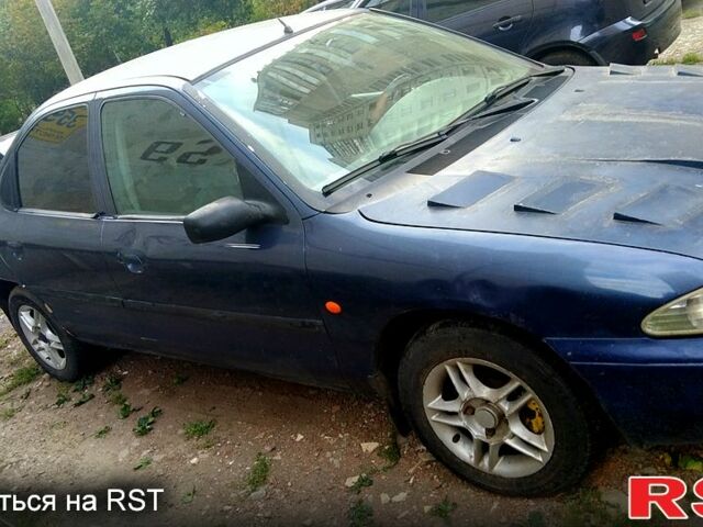 Синій Форд Мондео, об'ємом двигуна 1.8 л та пробігом 0 тис. км за 720 $, фото 2 на Automoto.ua