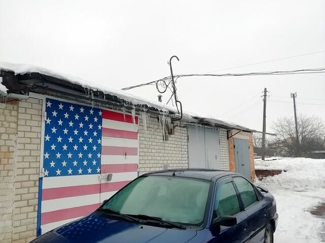 Синій Форд Мондео, об'ємом двигуна 1.8 л та пробігом 200 тис. км за 1500 $, фото 1 на Automoto.ua