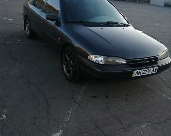 Синий Форд Мондео, объемом двигателя 1.8 л и пробегом 540 тыс. км за 1500 $, фото 1 на Automoto.ua