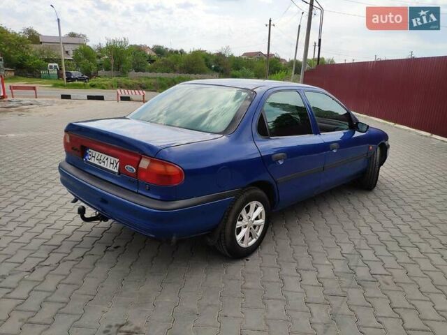 Синий Форд Мондео, объемом двигателя 1.8 л и пробегом 305 тыс. км за 1999 $, фото 4 на Automoto.ua