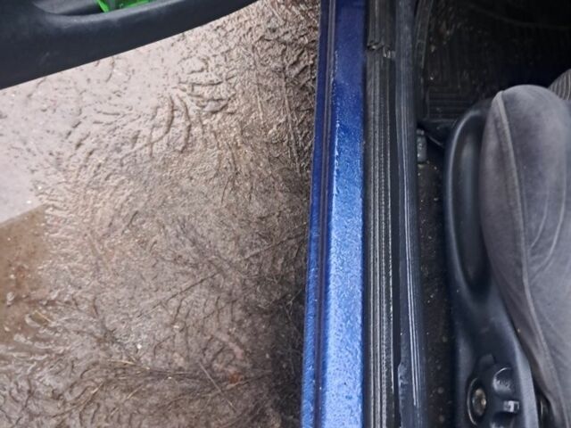 Синий Форд Мондео, объемом двигателя 1.8 л и пробегом 15 тыс. км за 1650 $, фото 6 на Automoto.ua