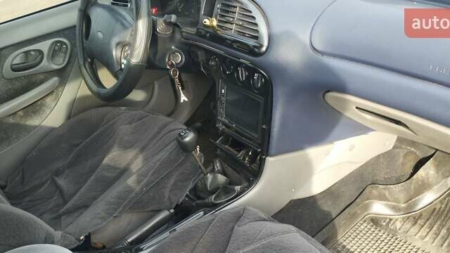 Синий Форд Мондео, объемом двигателя 1.8 л и пробегом 393 тыс. км за 1650 $, фото 5 на Automoto.ua