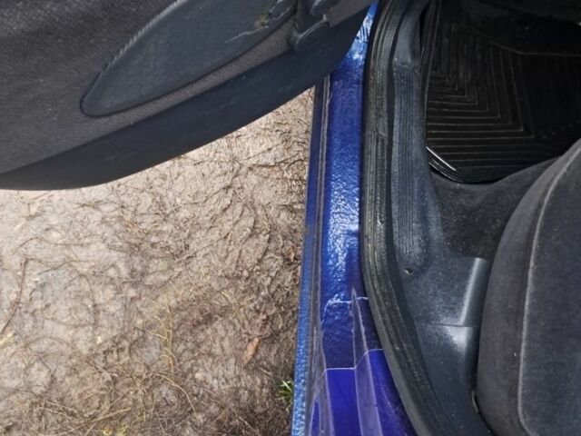 Синий Форд Мондео, объемом двигателя 1.8 л и пробегом 15 тыс. км за 1650 $, фото 5 на Automoto.ua