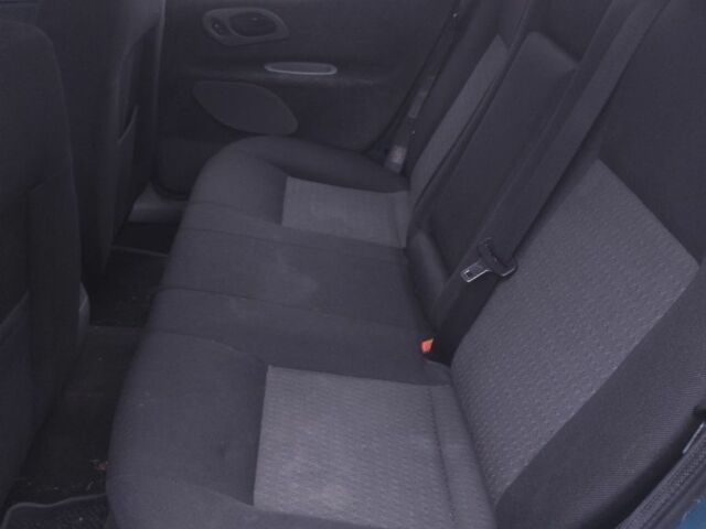 Синий Форд Мондео, объемом двигателя 2 л и пробегом 450 тыс. км за 650 $, фото 8 на Automoto.ua