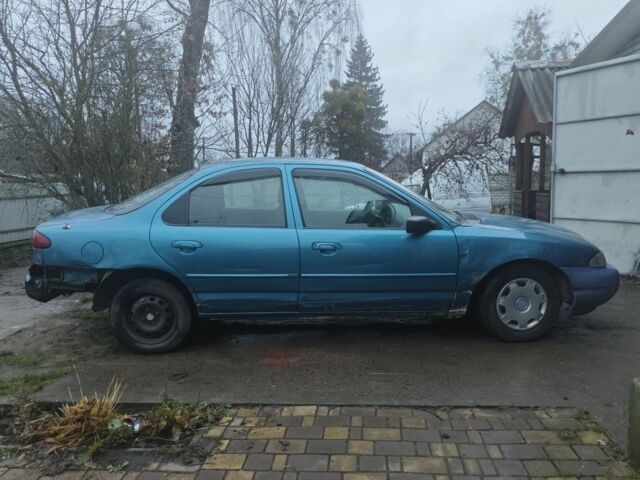 Синий Форд Мондео, объемом двигателя 2 л и пробегом 450 тыс. км за 650 $, фото 2 на Automoto.ua