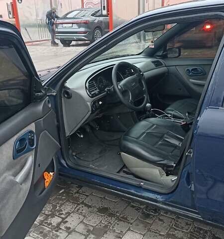 Синий Форд Мондео, объемом двигателя 1.8 л и пробегом 256 тыс. км за 1700 $, фото 16 на Automoto.ua