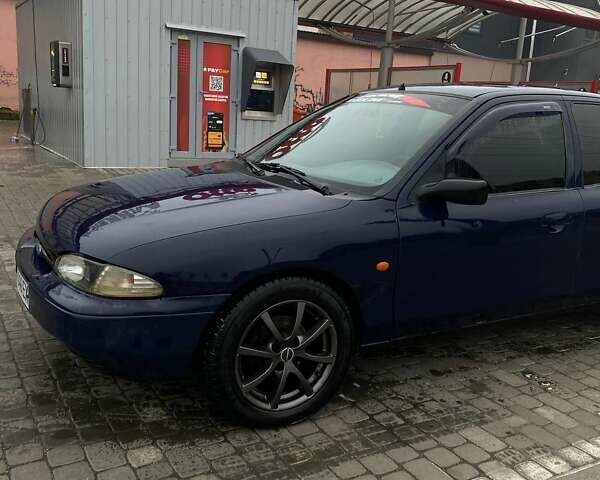 Синий Форд Мондео, объемом двигателя 1.8 л и пробегом 256 тыс. км за 1700 $, фото 6 на Automoto.ua