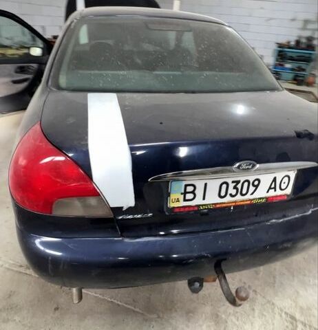 Синий Форд Мондео, объемом двигателя 0 л и пробегом 200 тыс. км за 1500 $, фото 4 на Automoto.ua