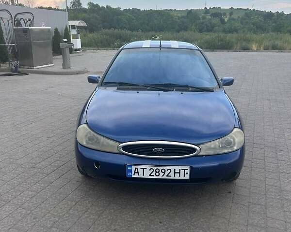 Синий Форд Мондео, объемом двигателя 1.8 л и пробегом 370 тыс. км за 1500 $, фото 1 на Automoto.ua